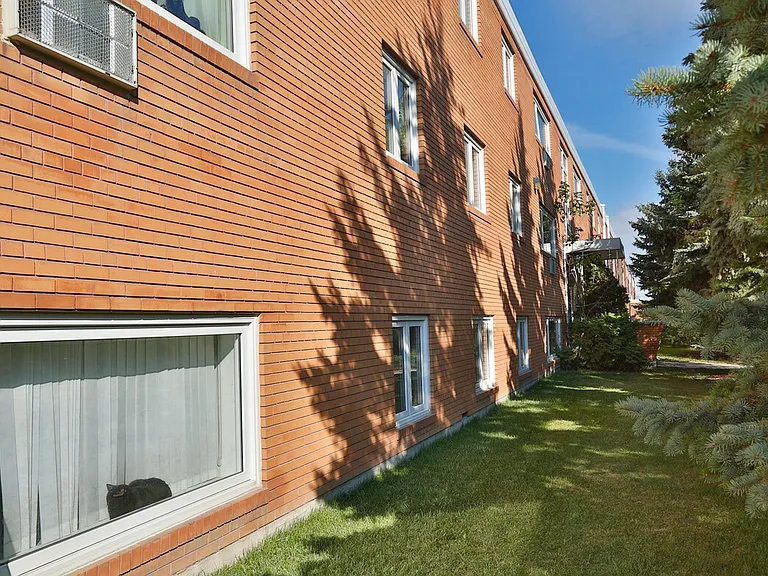 391 Gertrude Ave #GER303 — Photo 8