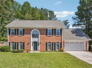 1921 Huntcliff Dr, Lawrenceville, GA 30043