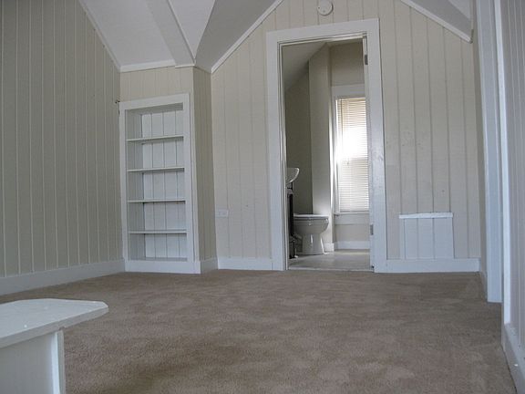 3rd image of 9537 Grove Ave #B