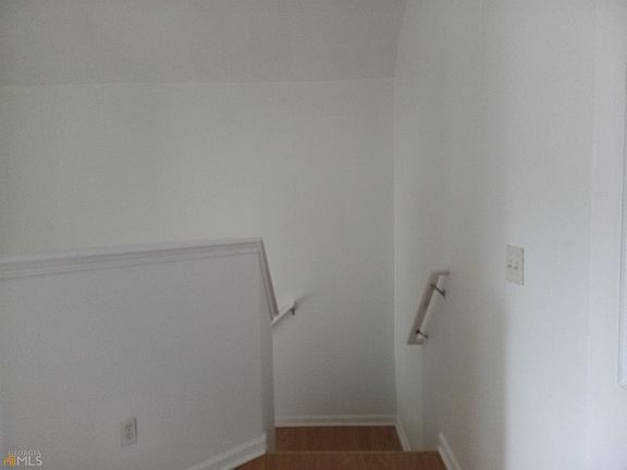 5th image of 7199 Laurel Creek Dr