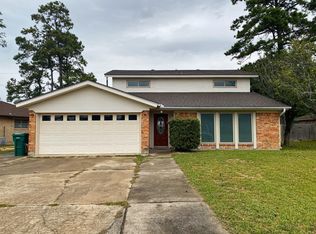 2206 Summer Oak Ln, Orange, TX 77632