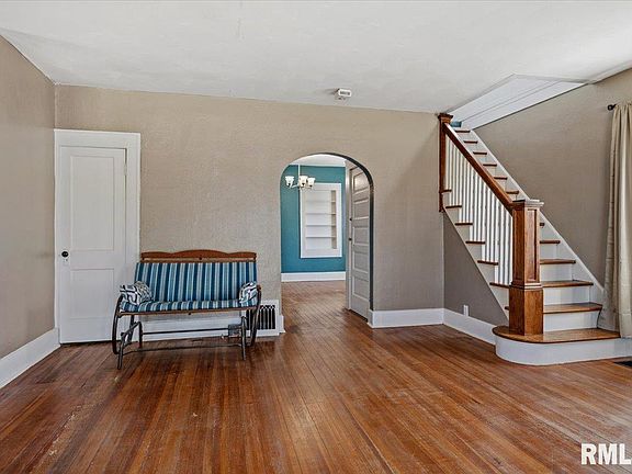 5th image of 2830 S State St