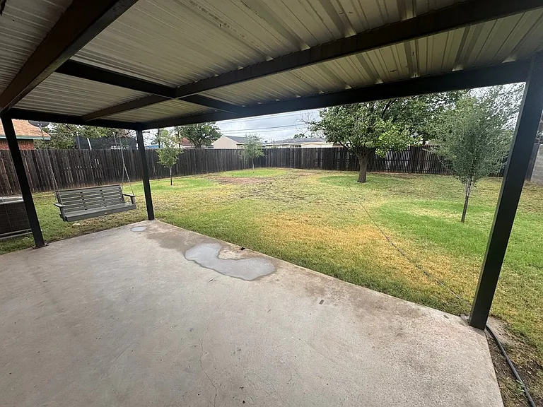 4217 Redbud Ave — Photo 10
