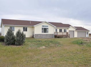 7101 Ridgeland Dr, Bismarck, ND 58503