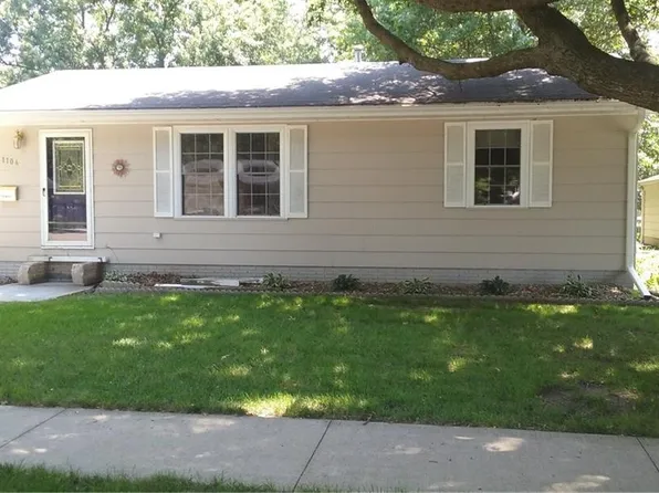 1104 W Washington St, Winterset, IA 50273