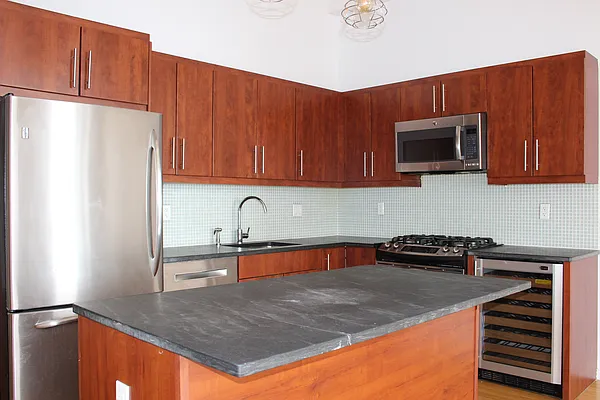 Rented by Compass | media 19