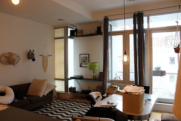 Rented by Premier Metro Realty Corp | media 13