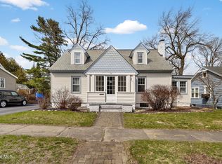 15 Irving Road, Scotia, NY 12302