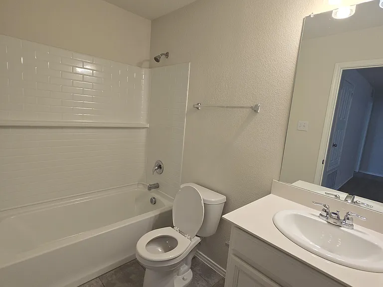 1431 Lumberton Dr — Photo 32