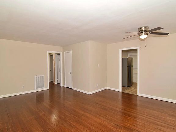 2nd image of 2424 Bream Avenue