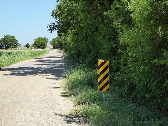 3rd image of 11065 County Road 418