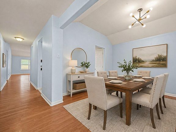 5th image of 3521 Lydia St