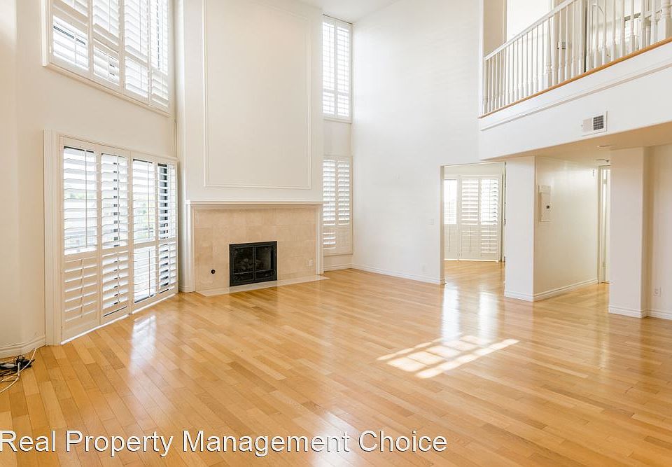 1st image of 10307 Missouri Ave #401