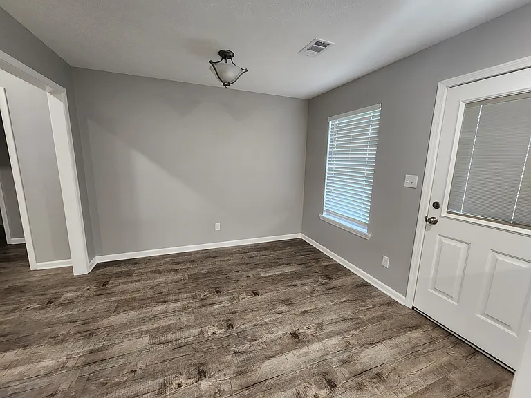 284 Walker Rd — Photo 3