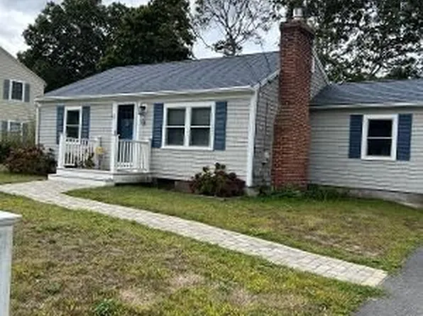 43 Elton Rd, West Yarmouth, MA 02673