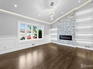 4 Arden Rd, Old Bridge, NJ 08857