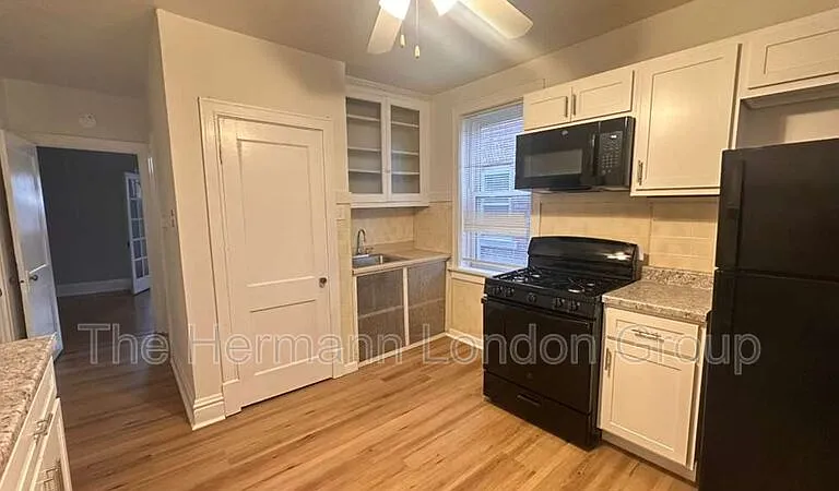 5042 Pernod Ave #2F — Photo 8