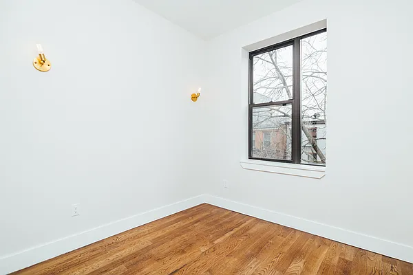 Rented by Nooklyn NYC LLC | media 16