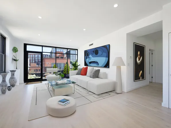 254 Elizabeth Street image 3 of 19