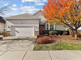 707 Sanctuary Ln, Joliet, IL 60435