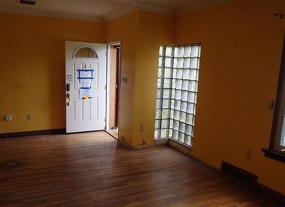 2nd image of 5156 Grant Ave