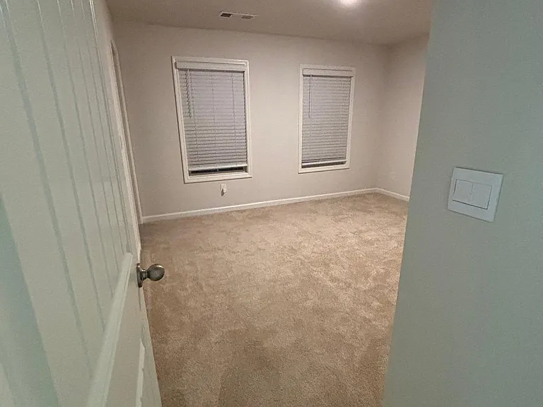 706 Broken Arrow — Photo 16