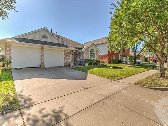 3rd image of 7517 Lake Arrowhead Dr