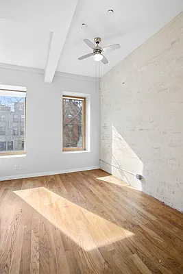 Rented by HomeDax Real Estate | media 8