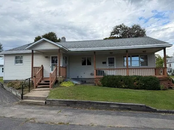 26 Van Buren St, Dolgeville, NY 13329