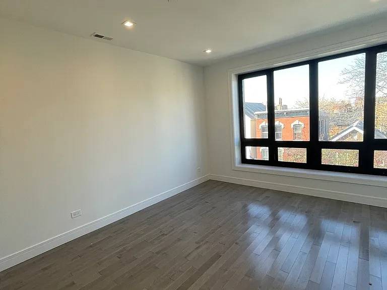 719 N Elizabeth St #3S — Photo 6