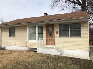 221 Ben Nevis Rd, Saint Louis, MO 63137