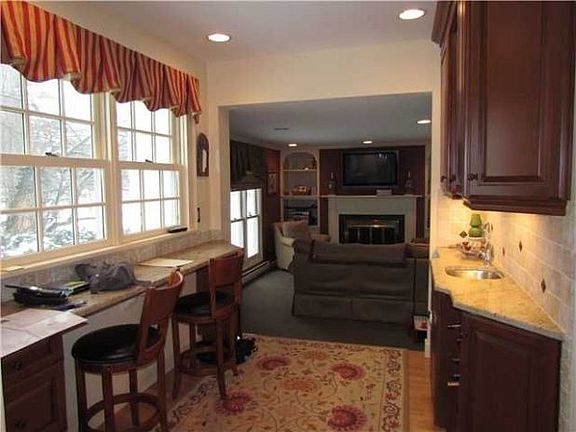 5th image of 106 Lebrun Cir