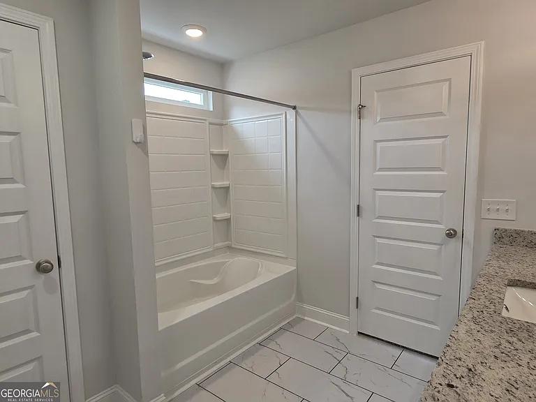 541 Governor Treutlen Cir — Photo 16
