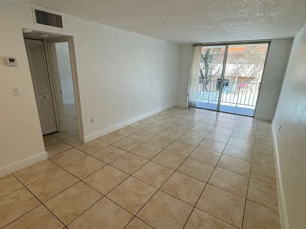 1805 Sans Souci Blvd, North Miami, FL