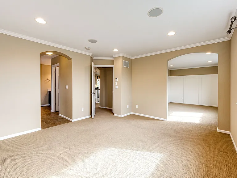 23797 Harwood Ave — Photo 13