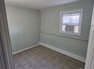 33 Prospect St, Garnerville, NY 10923