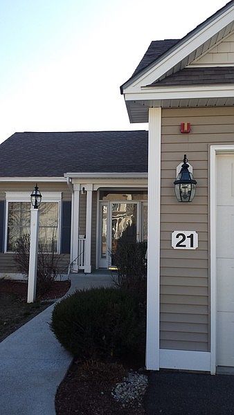 21 old stage rd front view