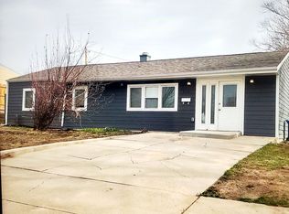 410 Robbins Dr, Rapid City, SD 57701