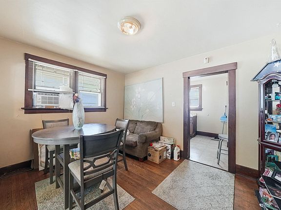 5th image of 3109 Central Dr