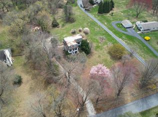 1526 Meadow Ln, Glen Mills, PA 19342