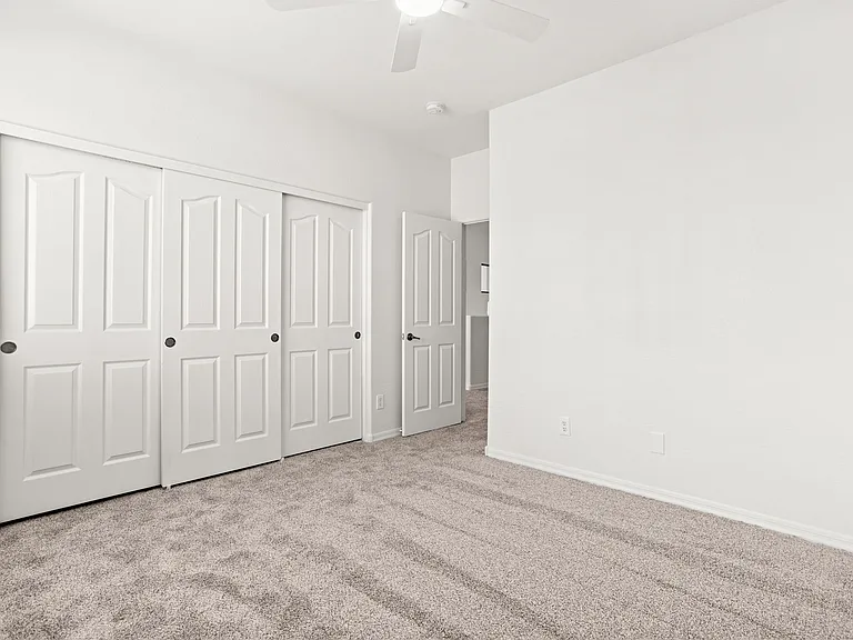 1247 E Kenwood St — Photo 21