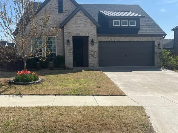 1431 Water Way Dr, Cave Springs, AR 72718