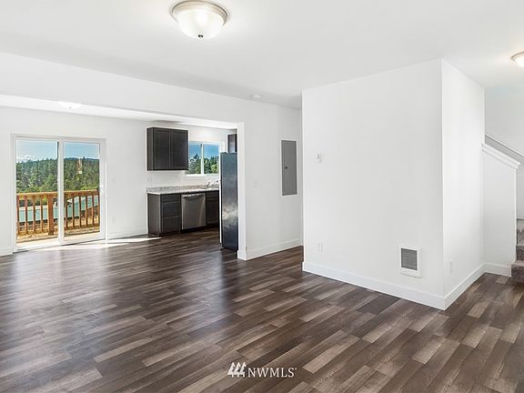 2nd image of 585 Finnegan Way