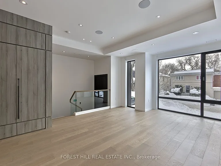 42 Cameron Ave — Photo 2