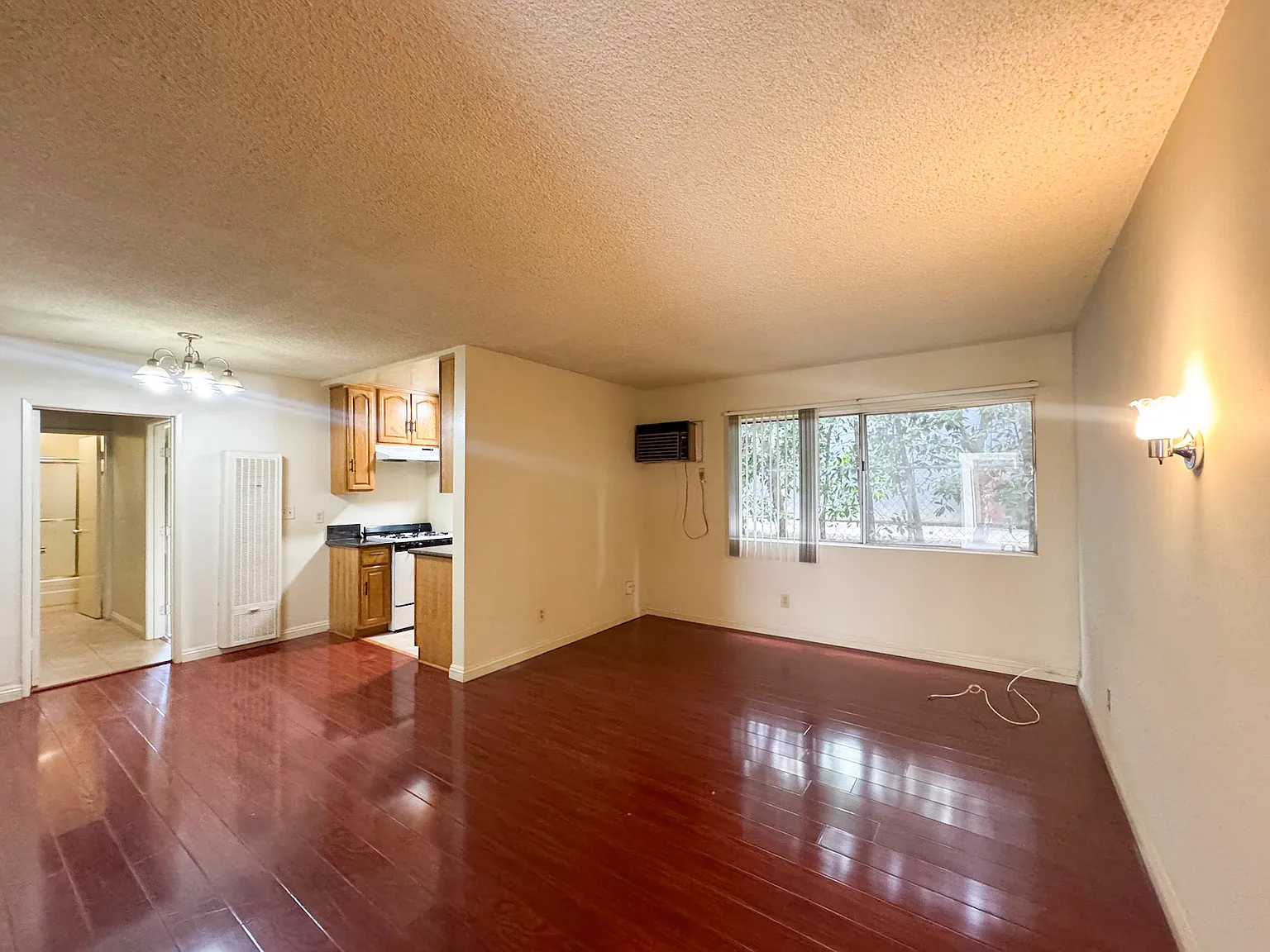 1 bed, 600 sqft, $1,695 — Photo 1