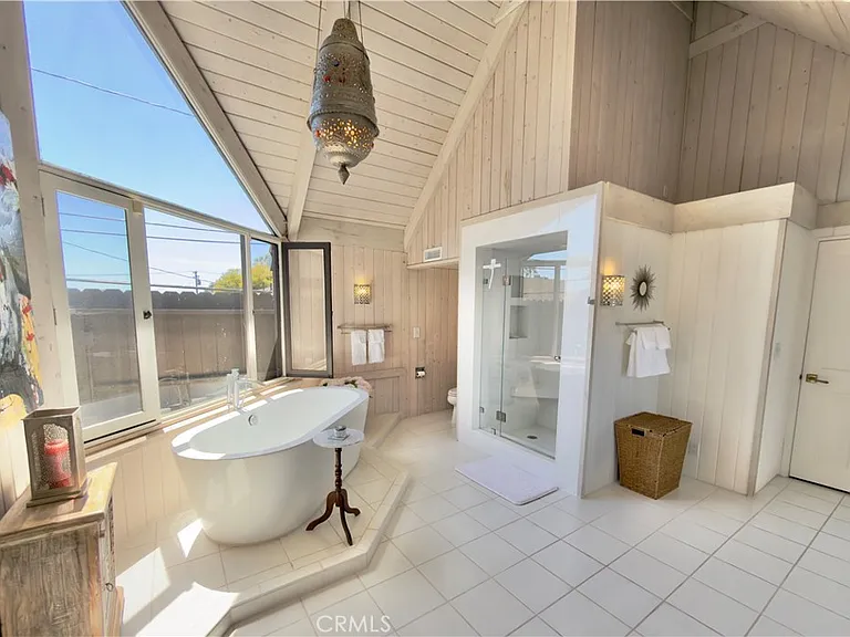327 Aster St — Photo 33