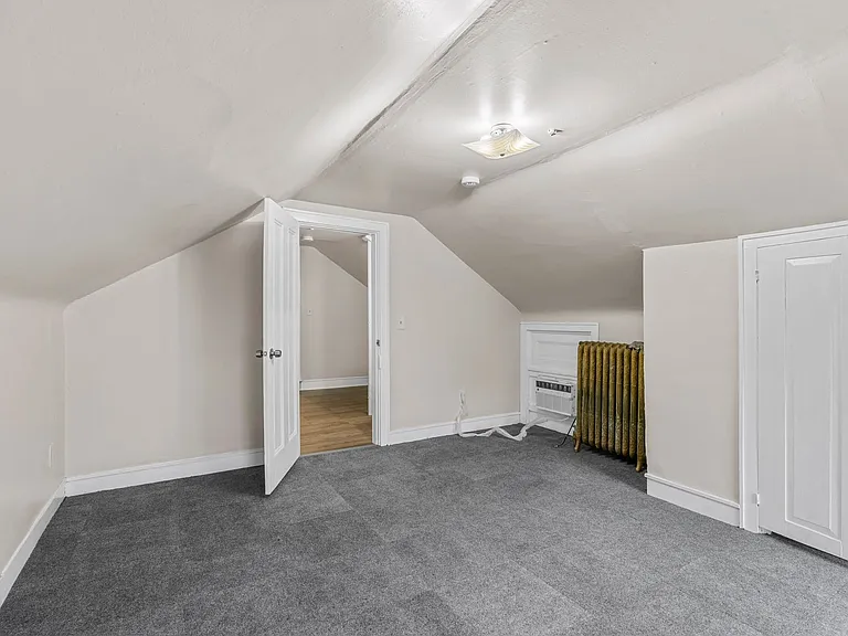 617 E Montgomery St — Photo 7