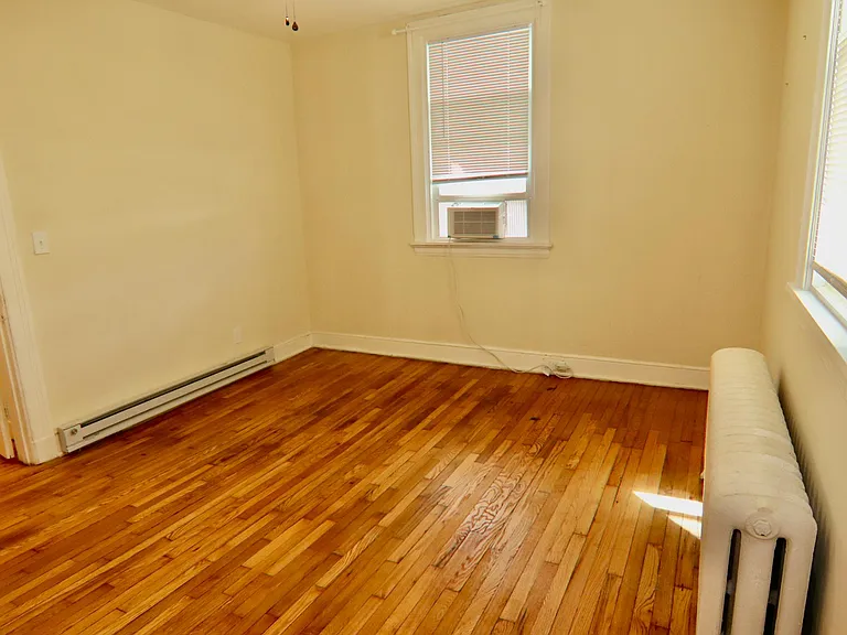 4204 Roland Ave #1 — Photo 10