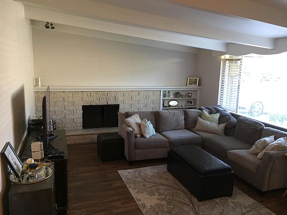 4th image of 1219 Fay Cir