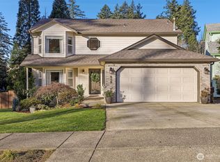 915 NW Vinca Ln, Camas, WA 98607